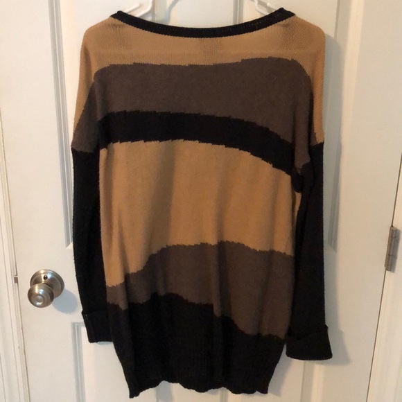 Color block sweater - Picture 2 of 3